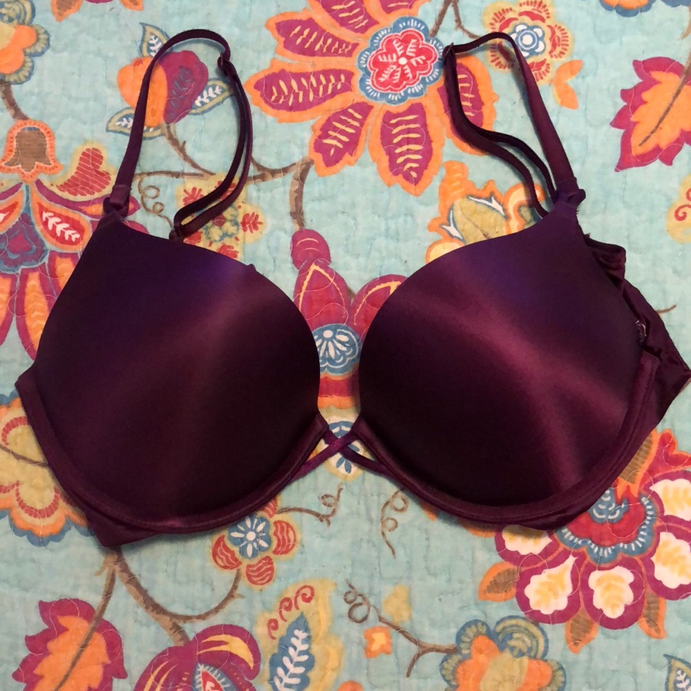 Victoria’s Secret Bombshell Bra 34C